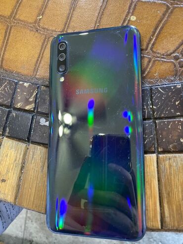 телефон fly life compact: Samsung Galaxy A70, 128 ГБ, цвет - Черный, Две SIM карты