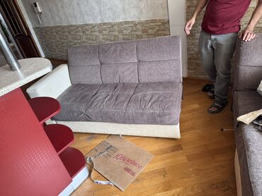 kicik divan: Di̇van-kravat, Açılan, Bazalı, Parça, Çatdırılma yoxdur