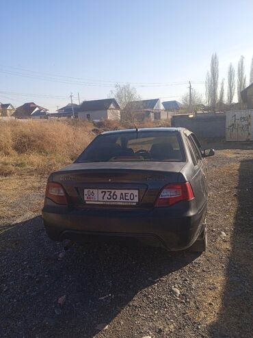 Daewoo: Daewoo Nexia: 2010 г., 1.6 л, Механика, Бензин, Седан