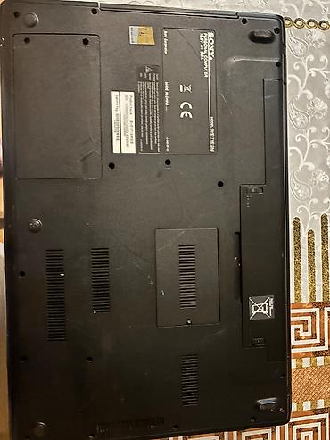 Sony Model SVE171E13M. İslekdir. Adapteri yoxdur. 8 Ram.500gb yaddas