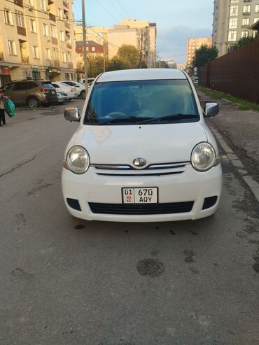 Toyota: Toyota Sienta: 2003 г., 1.5 л, Автомат, Бензин, Минивэн