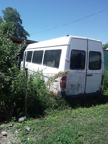 другой: Продаётся кузов микроавтобуса (белый, высокая крыша), тип — — 2