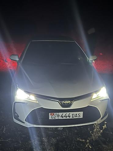 mazda attenza: Toyota Corolla: 2020 г., 1.8 л, Вариатор, Гибрид, Седан — 3