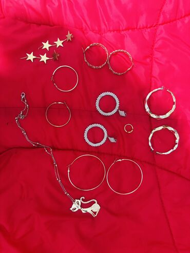 Bijuteriya dəstləri: Bijüteriya dəsti – hamısı birlikdə Məhsul təsviri: - Müxtəlif formalı — 1