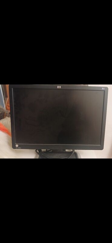 Monitorlar: Hp 19luq cox az islenib