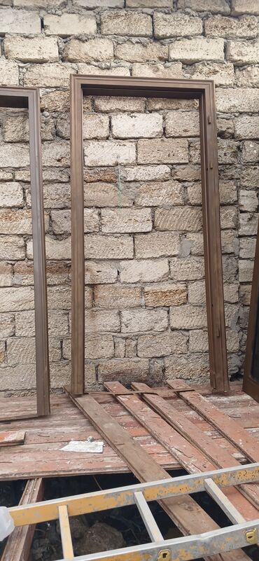 Giriş qapıları: İşlənmiş Giriş qapısı Glazok ilə, Zəmanətsiz, Ödənişli quraşdırma, Ünvandan götürmə — 6