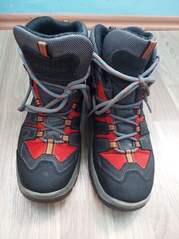 krosovka: 38 razmer Klepper krassovka botinkası. Möhkəm və keyfiyyətli