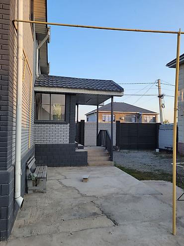 barn house: 6 комнат, 200 м², 5 соток, Бишкек, Ак-Ордо 1 ж/м Собственник — 9