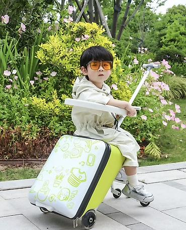 Other children's transport: Детский чемодан-каталка 2-в-1 - Чемодан для ручной клади со — 1