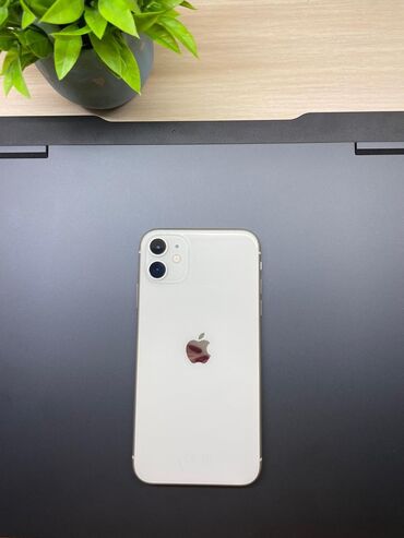 iphone11 телефон: IPhone 11, Б/у, 128 ГБ, Белый, Защитное стекло, Чехол, Кабель, 75 %