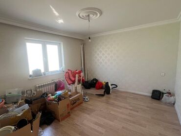 Həyət evləri və villaların satışı: Bakıxanov qəs. 4 otaqlı, 100 kv. m, Orta təmir — 6