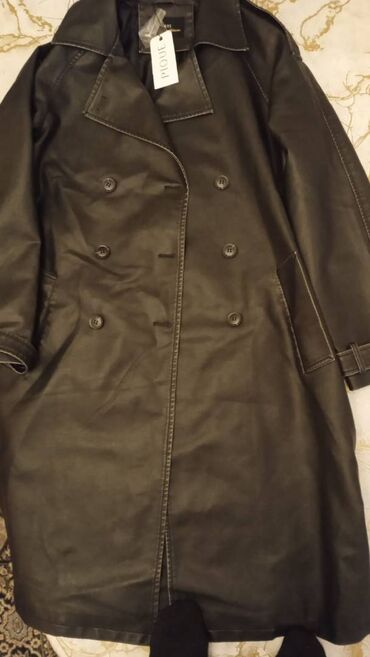 Paltolar: Trend yoldan təzə alınıb. Dəri palto, heç geyinilmiyib. Bedeni L — 2