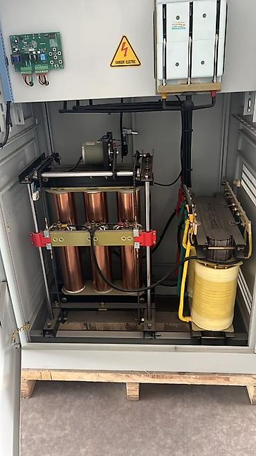 solutions advanced: Трёхфазный автоматический стабилизатор напряжения BOSS SBW-150KVA — 2
