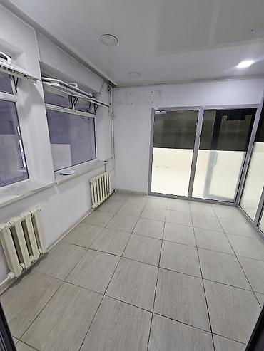 нежилое: Продажа офисов 136 м², С ремонтом, Многоэтажное здание, 1 этаж — 2