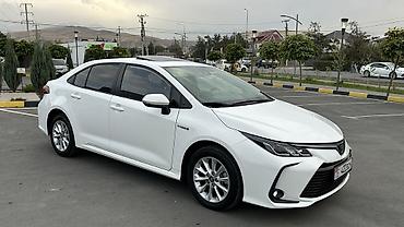 Toyota: Toyota Corolla: 2021 г., 1.8 л, Вариатор, Гибрид, Седан — 3