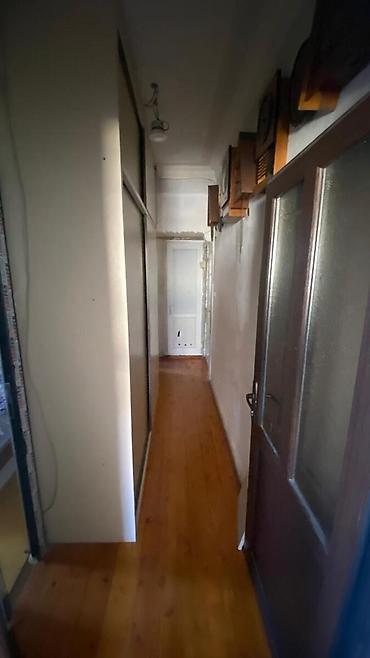 kohnə binalar: Bakı, Bakıxanov qəs., 2 otaqlı, Köhnə tikili, m. Neftçilər, 65 kv. m — 9