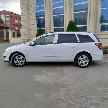 Opel: Opel Astra: 1.3 l | 2009 il 485000 km Sedan — 5