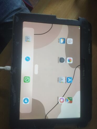 Планшеты: Планшет, Samsung, память 16 ГБ, 9" - 10", Wi-Fi, Б/у, Детский цвет - Черный