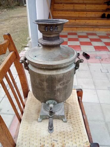 samovar tarixi: İşlənmiş Od Samovar, 10 l, Ünvandan götürmə