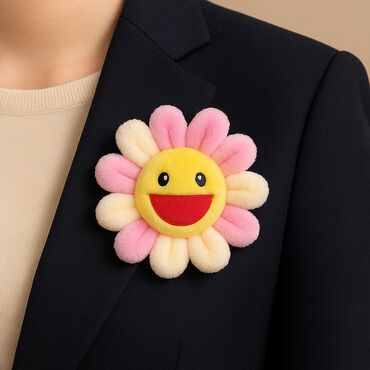 вытишка для дома: Брошь "Весёлый цветок" 🌸 Яркая и мягкая брошь в виде цветка с улыбкой