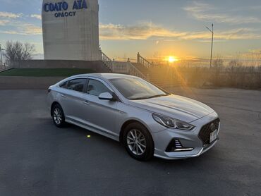 Hyundai: Hyundai Sonata: 2019 г., 2 л, Автомат, Газ, Седан — 2