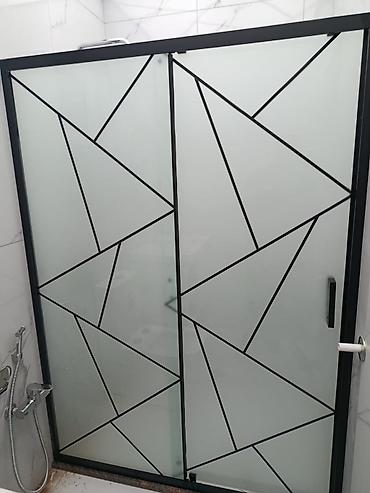 Duş kabinaları, arakəsmələr: Arakəsmə, Künc üçün — 14