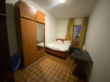 долгосрочная квартира в аренду: 1 бөлмө, Менчик ээси, Чогуу жашоо менен, Жарым -жартылай эмереги бар
