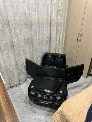 Uşaq üçün elektrik maşınları: Uşaq maşını sürülmür deyə satılır 730 manata alınıb 70 kiloya kimi