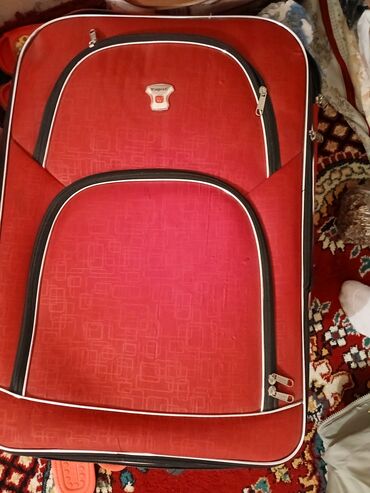 Nərdlər: Qırmızı sərnişin çamadanı – Winpard - Brend: Winpard (emblemi