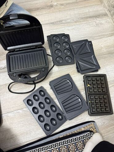 какой бу ноутбук купить: Продаю мультипекарь с набором сменных панелей состояние нового. брали