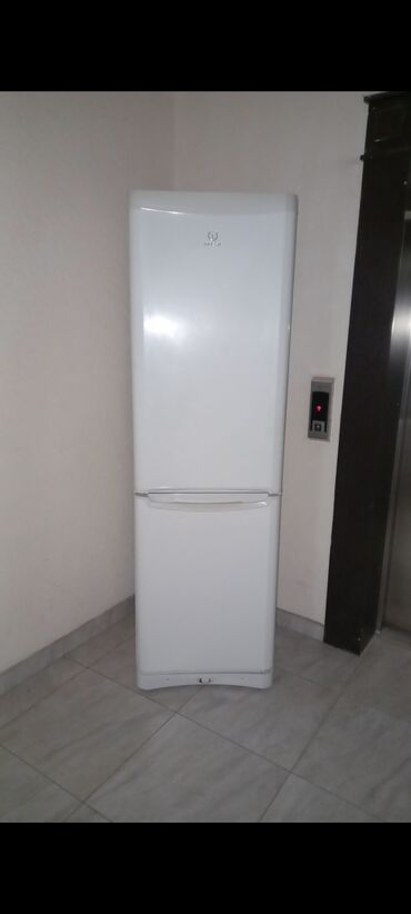 ремонт холодильник: Муздаткыч Indesit, Оңдоо талап кылынат, Эки камералуу, Low frost, 50 * 200 * 50