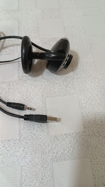 Mauslar: Kompüter sıçanı Logitech, təzədir upakovkada. 
Mous, mışka — 10