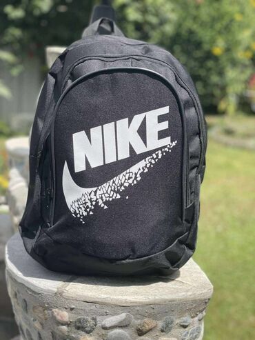 Sportske torbe i rančevi: 2000 na lalafo.rs — 10 Sportske torbe i rančevi: 2000 — 10