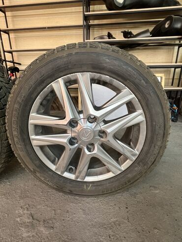 колесо на мини трактор: Дөңгөлөктөр монтажда 235 / 60 / R 18, Кыш, Комплект, Жол тандабастар (АТ/МТ), Куйма, тешиктери - 5