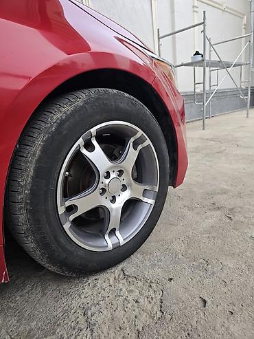 Toyota: Toyota Corolla: 2019 г., 1.8 л, Вариатор, Бензин, Седан — 1
