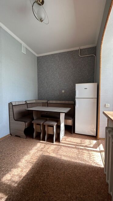однокомнатная квартира на месяц: 1 комната, Собственник, Без подселения, С мебелью частично