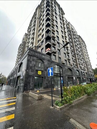 Продажа квартир: Продаю Магазин В жилом доме, 455 м², ПСО (под самоотделку), Отдельный вход, 1 этаж