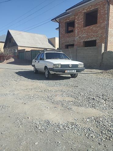Volkswagen Passat: 1980 г., 1.8 л, Механика, Бензин, Седан