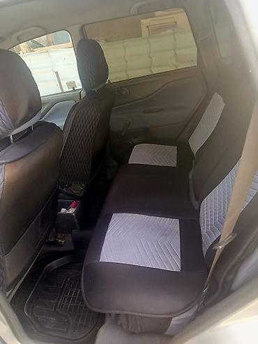 Mitsubishi: Mitsubishi Space Star: 2000 г., 1.3 л, Механика, Бензин, Хэтчбэк — 4