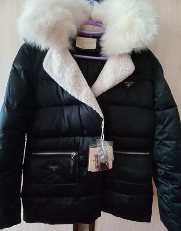 uniqlo куртка женская зимняя: Пуховик, Аңтери менен, L
