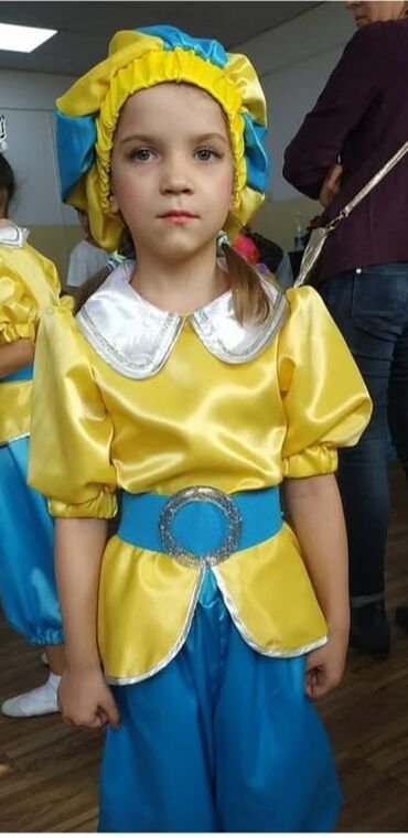 одежда гномика: Продаю детские костюм гномика на девочку 6-7 лет. Шили на заказ