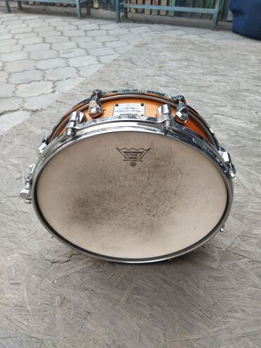 Барабаны: Yamaha Maple Custom Absolute 13*4 Snare Малый барабан Универсальный