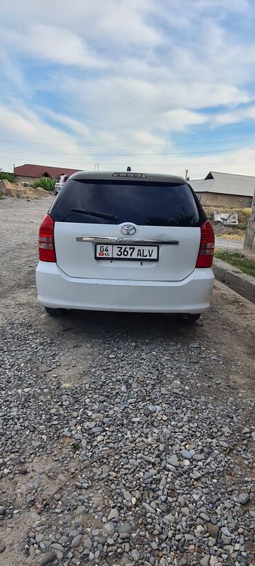 холодильник для машина: Toyota WISH: 2003 г., 1.8 л, Автомат, Бензин, Минивэн