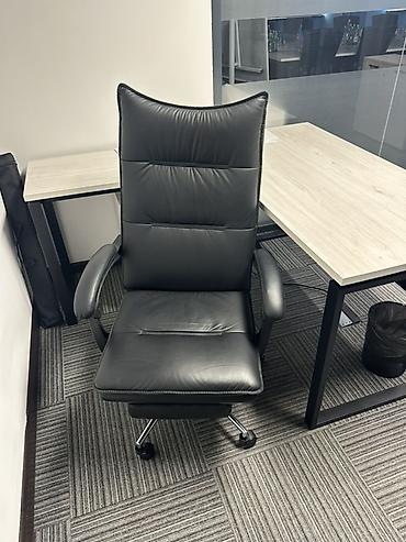 qoz sekili: Ofis mebel dəsti Menecer masa dəsti ( əsas masa1400*700*750 və yan — 2