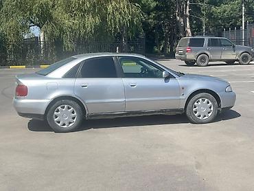 Унаа: Audi A4: 1996 г., 1.6 л, Кол менен иштөөчү, Бензин, Седан — 4