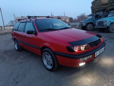 Volkswagen: Volkswagen Passat: 1994 г., 1.8 л, Механика, Бензин, Универсал