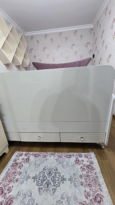 matras tək: Uşaq/yeniyetmə üçün tək nəfərlik çarpayı - Rəng: ağ - Ölçü: standart — 1