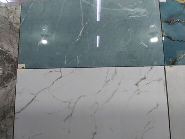 hamam üçün kafel: Mərmər naxışlı, müxtəlif rəngli, dördbucaq formalı keramika plitələr
