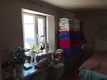 Продажа коттеджей и домов: 🏡 Продается уютный дом в жилом массиве Калыс-Ордо! ✨ 📍 Локация: ж/м — 10