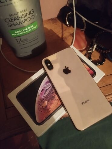 IPhone Xs, Б/у, 256 ГБ, Золотой, Зарядное устройство, Защитное стекло, Чехол, 74 %